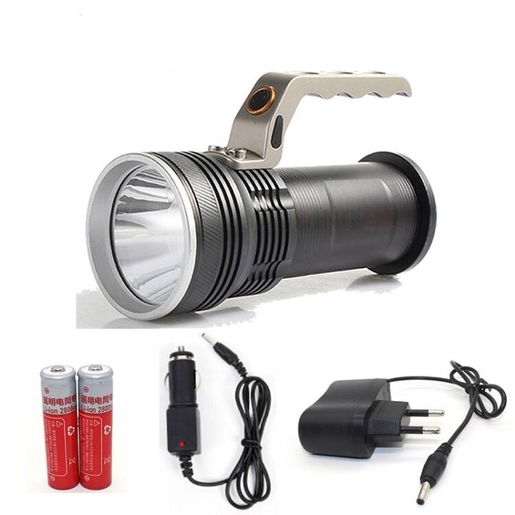 Lampe torche LED rechargeable super lumineuse en alliage d'aluminium avec 3 modes d'éclairage